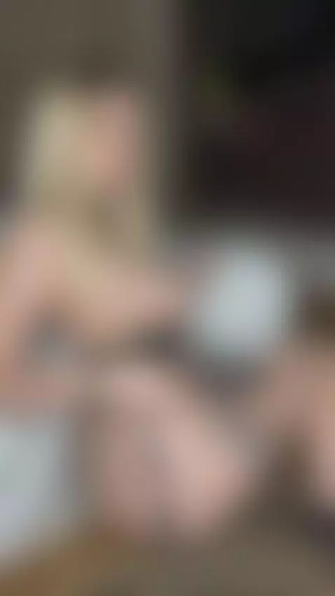She keeps every private video only for those who join her pa... by mariaamaru
