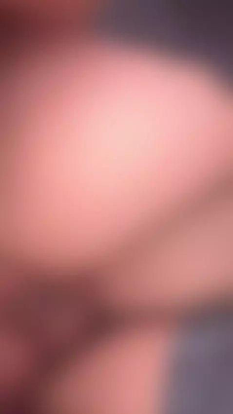 Lo mejor no se muestra aquí… Suscríbete y descubre el conten... by torridbronchi