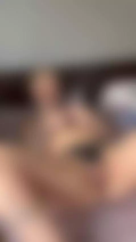 Wet pussy..go the OF by emmarockykiss