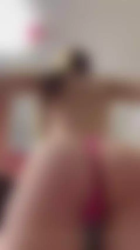 Pussy was already shaking 🔥💦Want to see more? Then subscribe... by naomiblaire