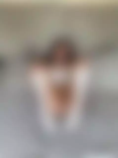 Baring my pussy and my thighs for you 🔥 Sub OF by naomiblaire