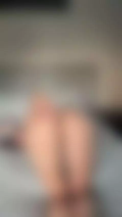 Lying back with my ass on full show for you 😈 full solo on O... by naomiblaire