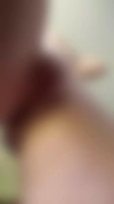 My pussy is throbbing. Come punish it hard 💦 by naomiblaire