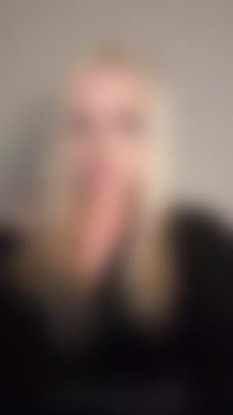 A tranny's gaping asshole by vixieblaze