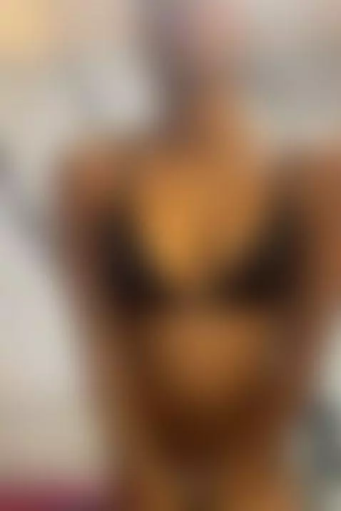 I want you to kiss every part of my body.🥵 by alma-sweett