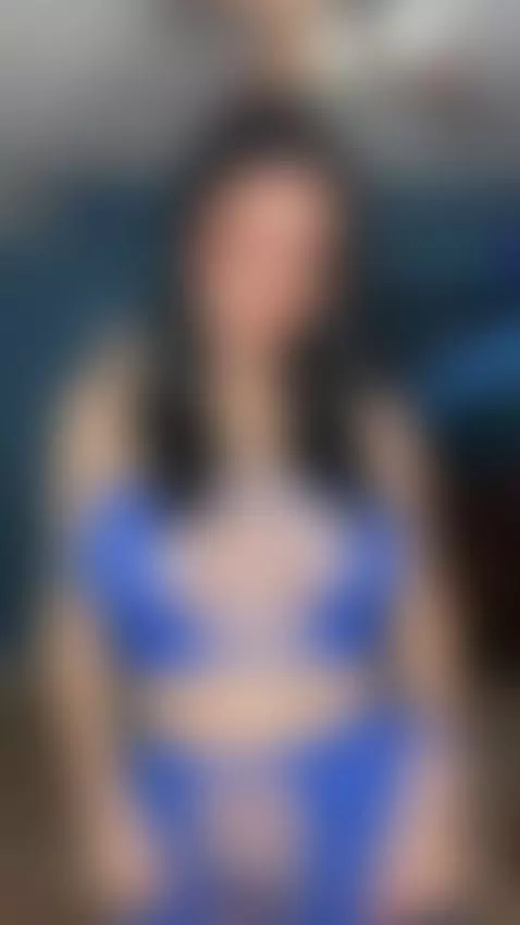 busty, sexy, hot by baddiexoxo1995