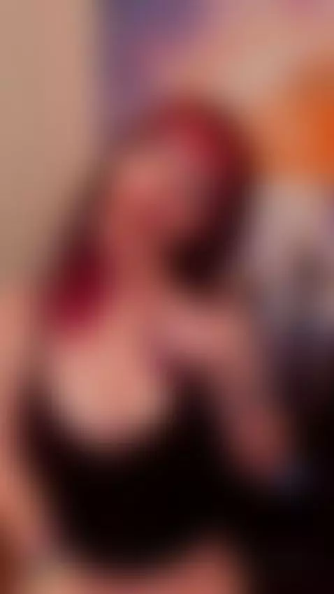 busty, sexy, hot by baddiexoxo1995