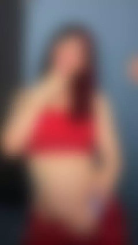 busty, sexy, hot by baddiexoxo1995