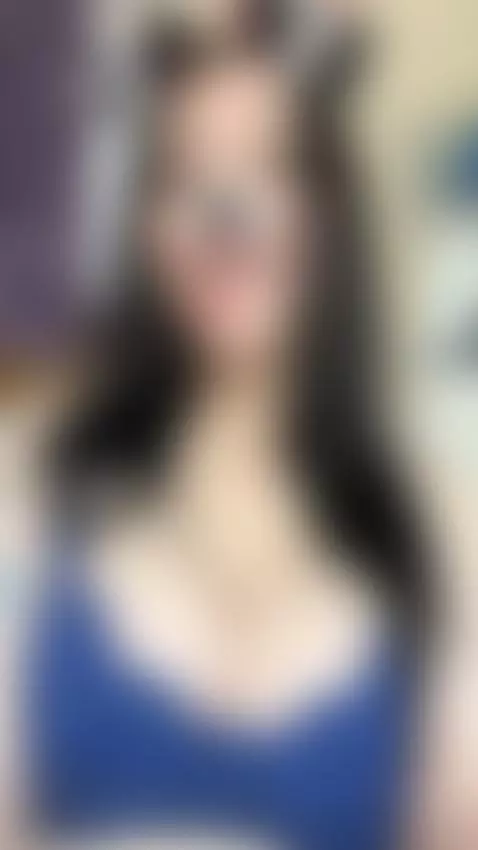busty, bigtits, teasing by baddiexoxo1995