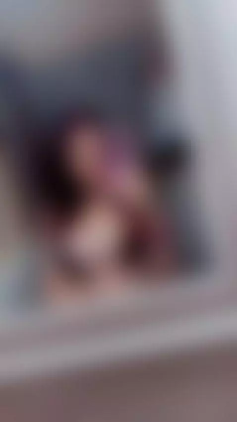 baddie, busty, bigtits by baddiexoxo1995