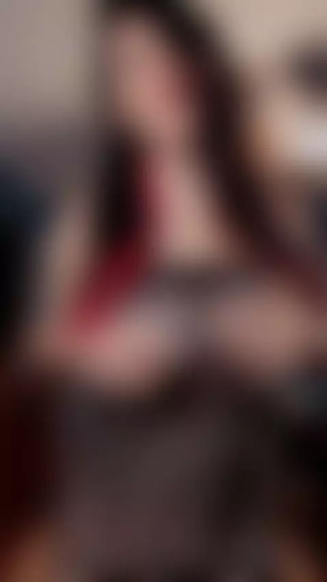 busty, bigtits, teasing by baddiexoxo1995
