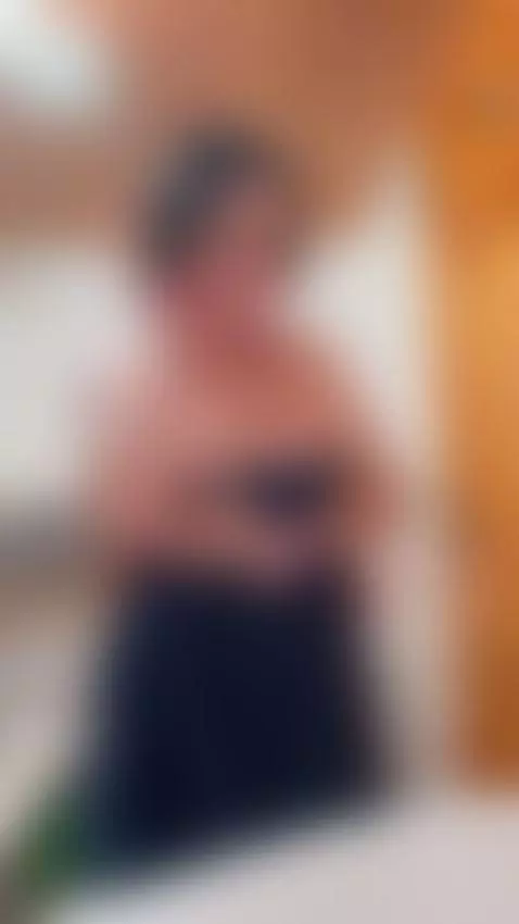 busty, bigtits, teasing by baddiexoxo1995