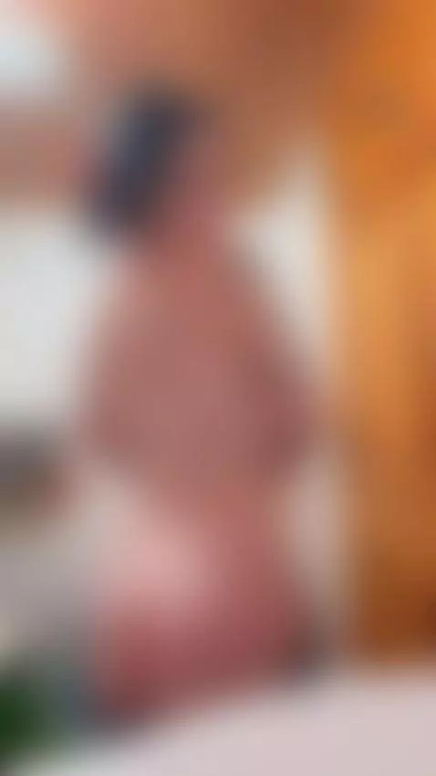 busty, bigtits, ass by baddiexoxo1995
