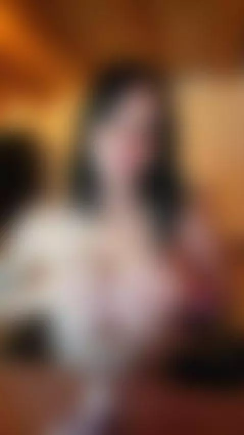 busty, bigtits, teasing by baddiexoxo1995
