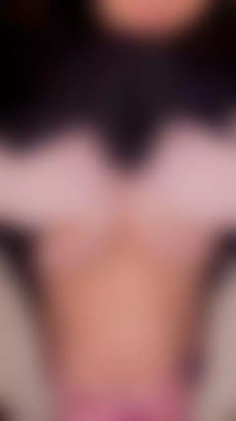busty, bigtits, teasing by baddiexoxo1995
