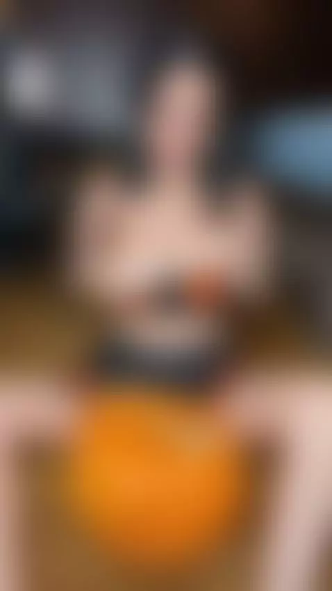busty, bigtits, teasing by baddiexoxo1995