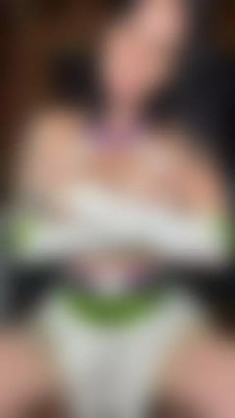 busty, bigtits, teasing by baddiexoxo1995
