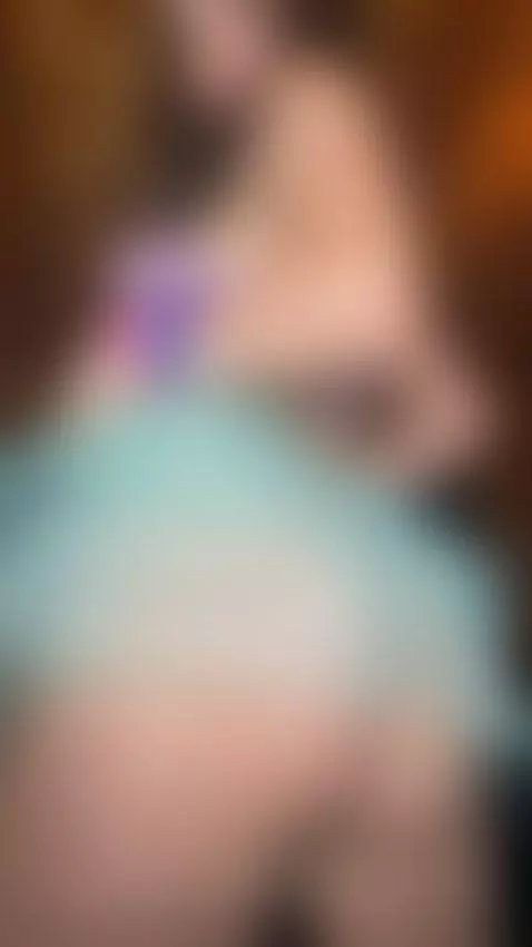 busty, bigtits, teasing by baddiexoxo1995