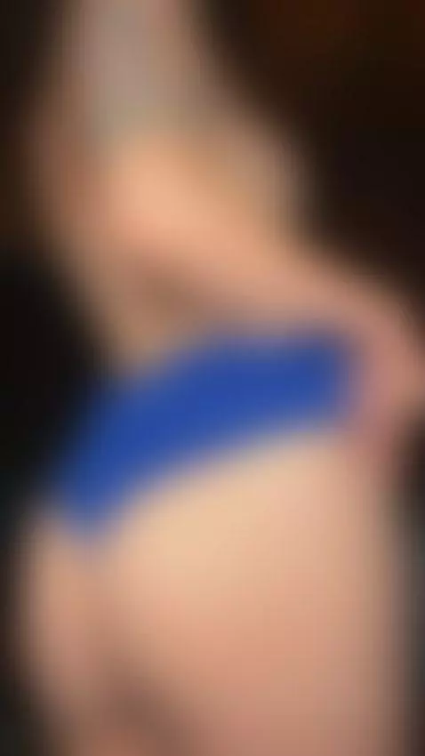 busty, bigtits, teasing by baddiexoxo1995