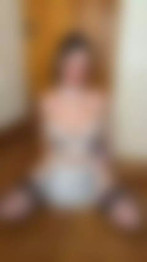 busty, bigtits, teasing by baddiexoxo1995