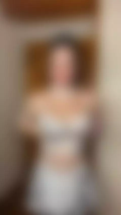 busty, bigtits, teasing by baddiexoxo1995