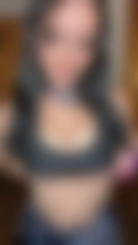 busty, bigtits, teasing by baddiexoxo1995
