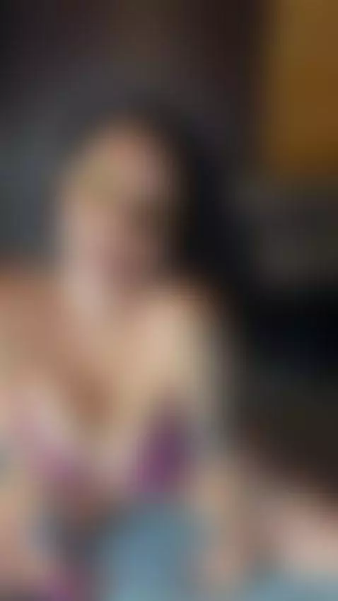 busty, bigtits, teasing by baddiexoxo1995