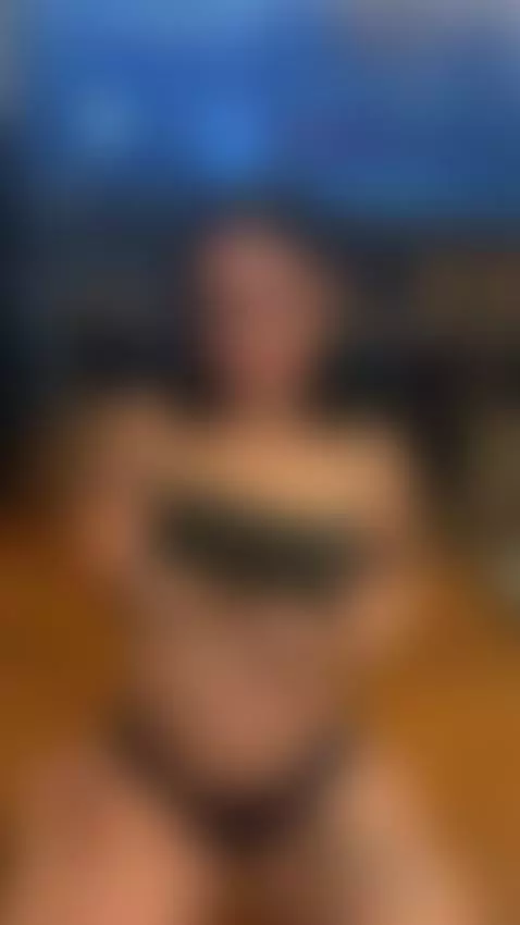 busty, bigtits, teasing by baddiexoxo1995