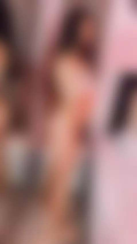 https://es.stripchat.com/cherry_summer_
I'm online love wait... by cherrysummers