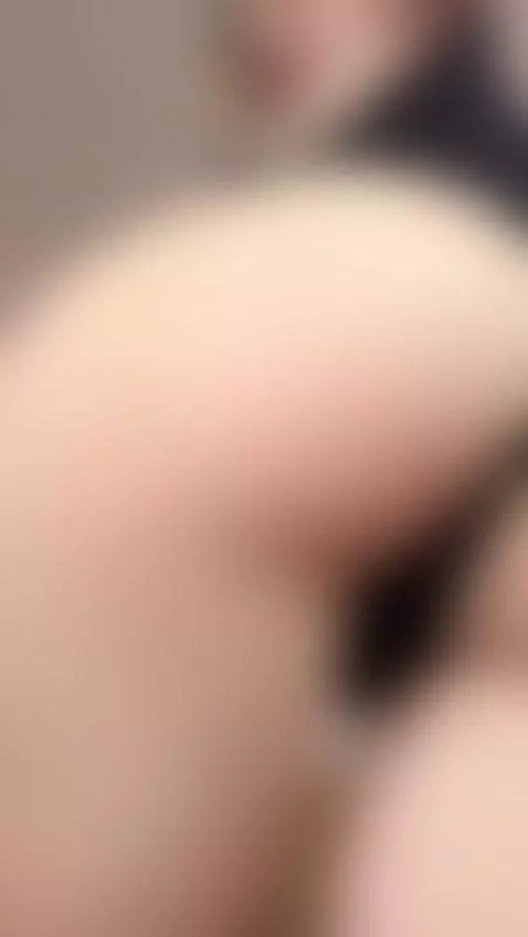 Bouncing cheeks in a tight bodysuit by elliefaye