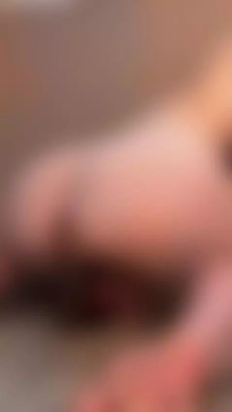 Curvy ass grinds hard on giant toy by taylorjoy