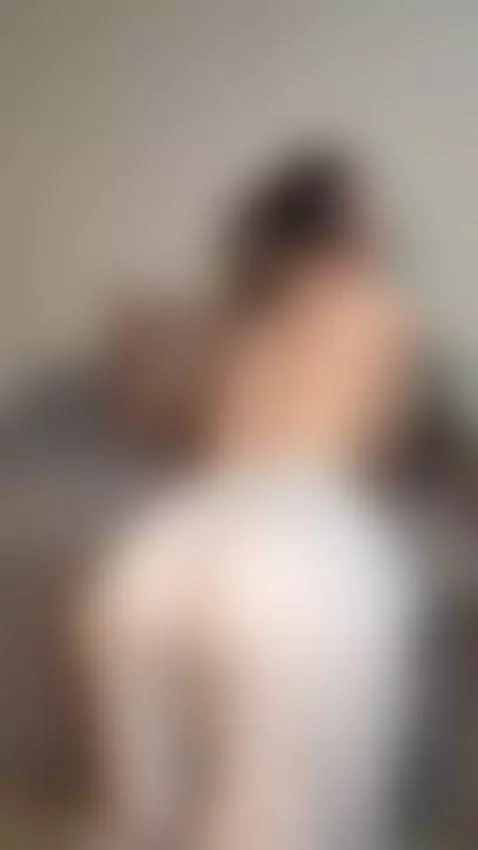 Naked back arched, ass pushed out waiting 👅 by taylorjoy