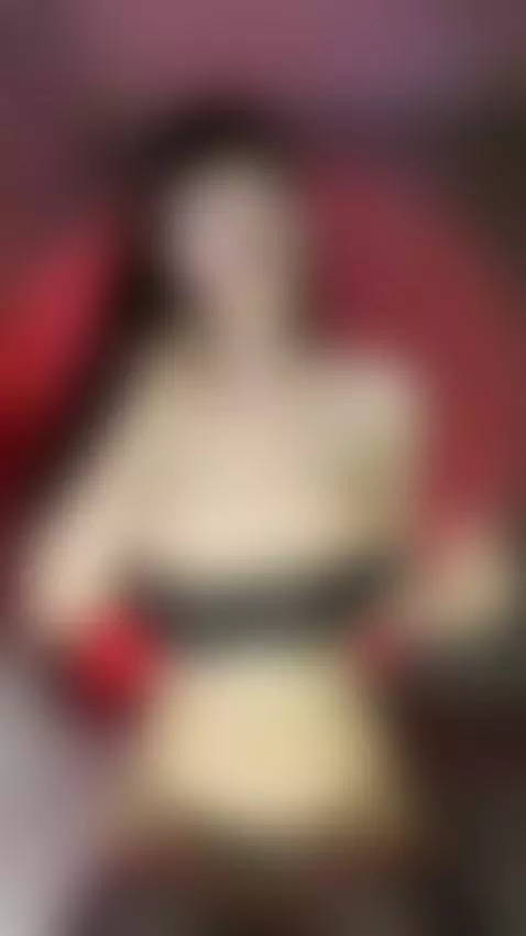 Sitting with my legs spread wide 🍑 Sub OF by arlimoon