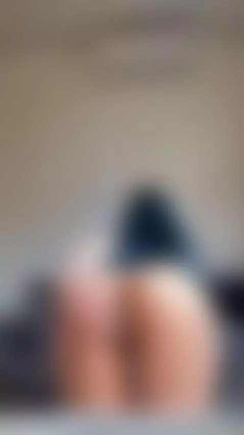 Give this pretty little ass a slap by yukosweet