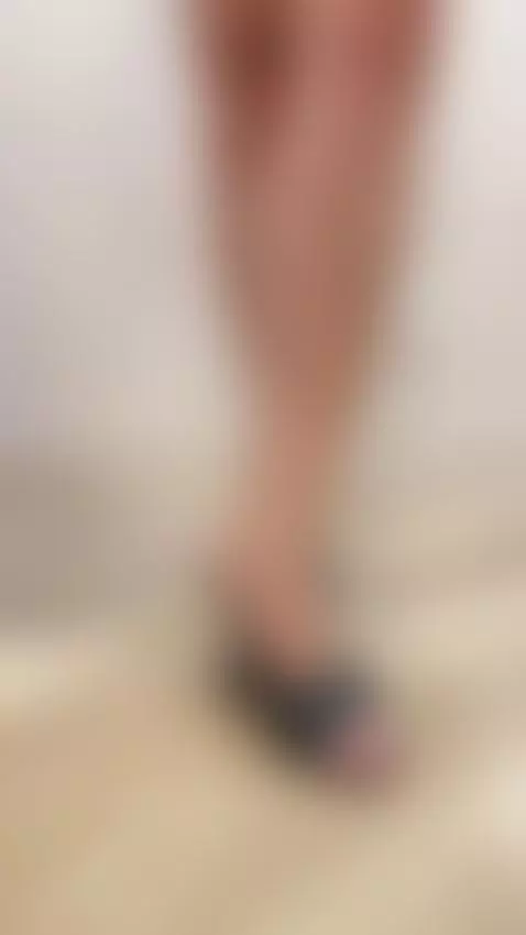 Come give me something thicker to fuck my tight pussy with by dianaprime