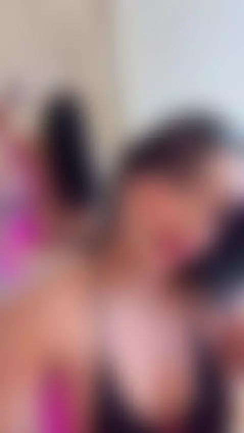 I'll be waiting for you this Monday, August 3, on Camsoda   ... by vanesaguzman