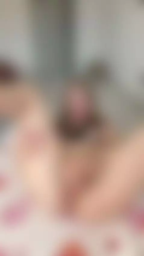 I am very horny and want to play by annabellerose