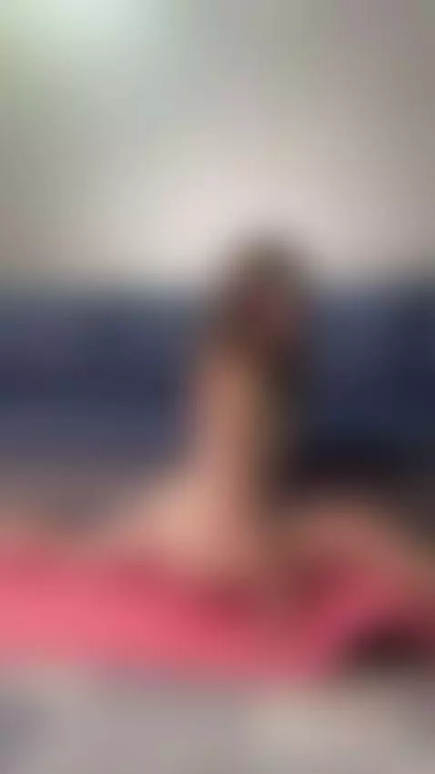 Flexible doll ready to fuck you all night long by erikaas