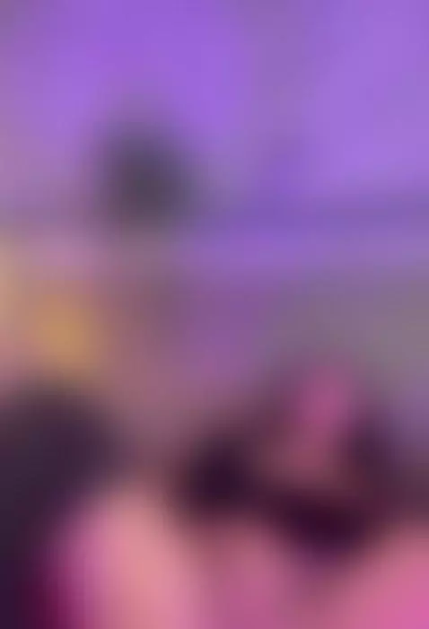 No te detengas aquí... Ven a verme en vivo 😈 by miiaboss