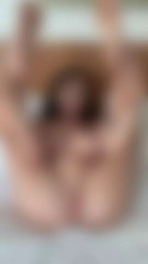 I love making you smile and horny by evaabb
