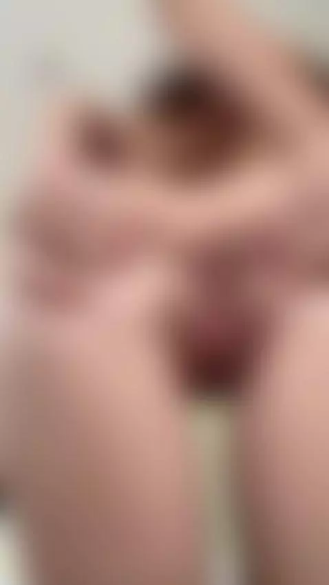 Would you rather watch me spread my ass, or come closer and ... by evaabb