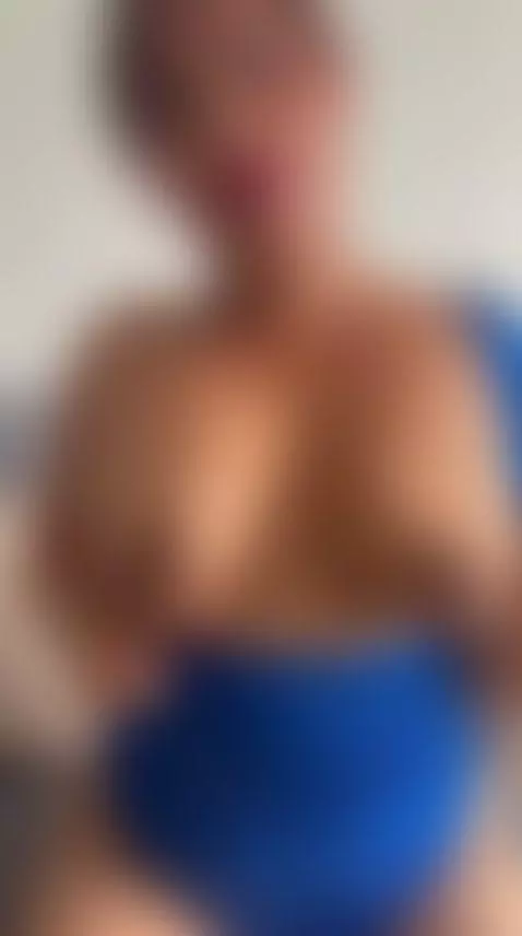 Do you want to put your cum on my tits? by evvamoon4u