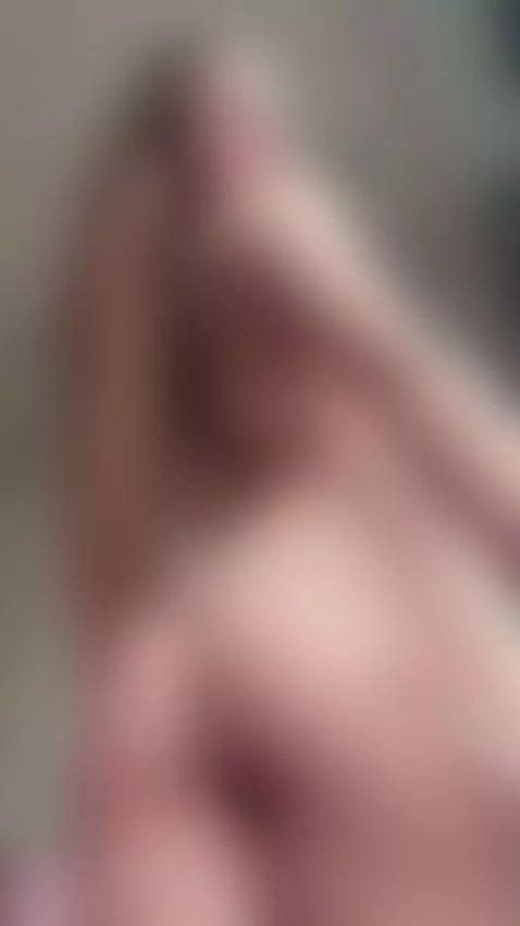 I’d love to see you over on my OF 💕
https://onlyfans.com/flo... by flora-cute