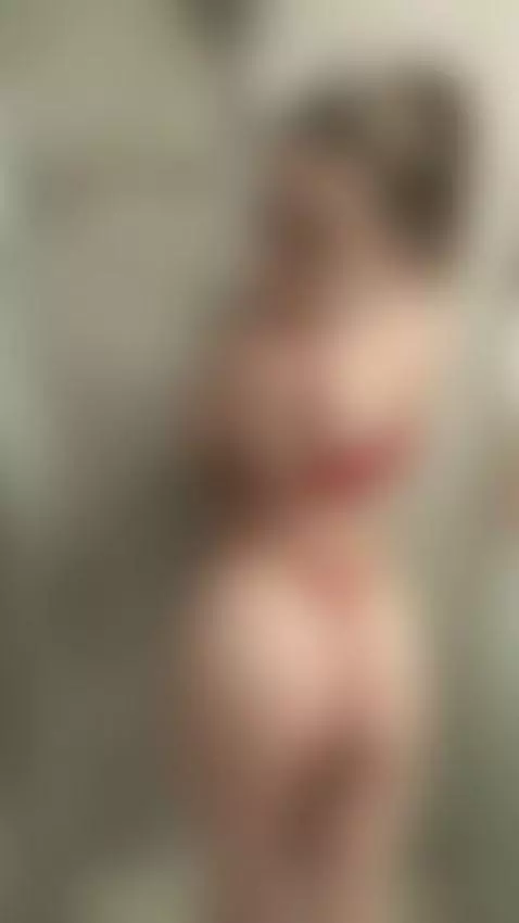 BBY^There's a lot more inside🔥
https://onlyfans.com/flora_bl... by flora-cute