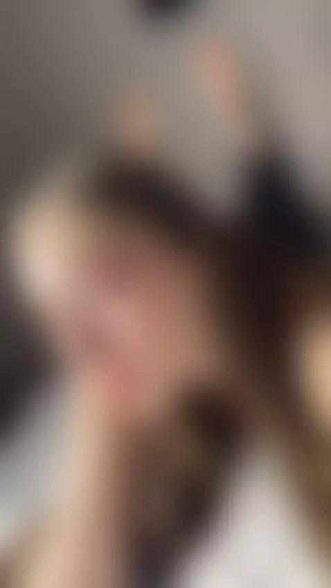 BBY^A little surprise awaits you🎀
https://onlyfans.com/flora... by flora-cute