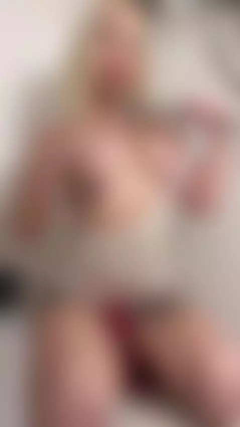 Im soaking wet and begging you to fuck me by dianabarbie