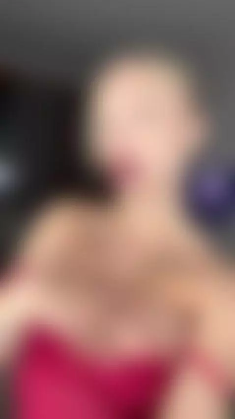You gonna suck these tits or just lick your lips? 😘 by dianabarbie