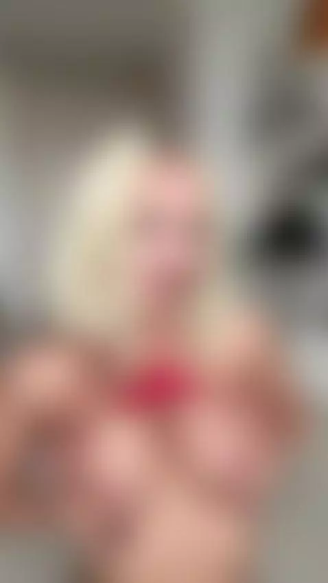 Im holding my tits out just for you to suck them hard 💦 by dianabarbie