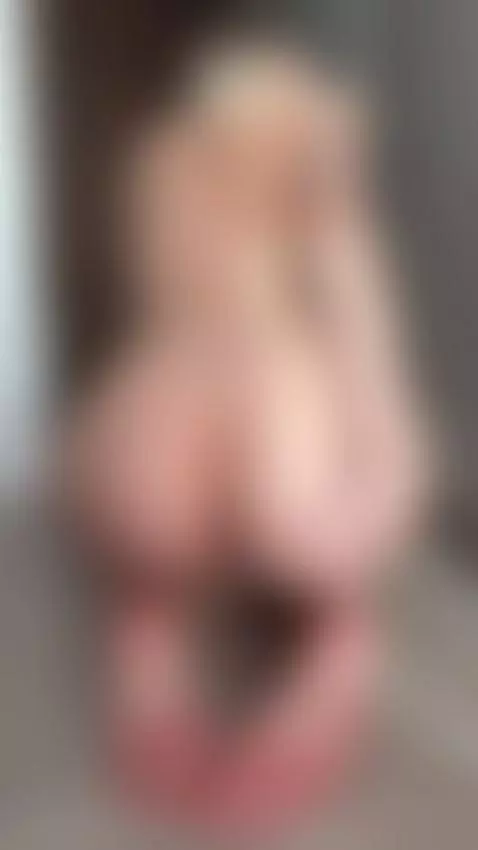 Slim blonde beauty with long nails spreading her asshole ope... by monicamon