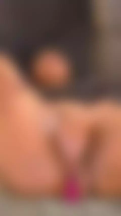 Watch me masturbate until I come by cherryylove